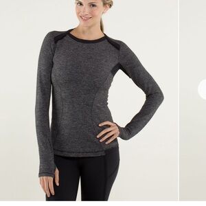 Lululemon Base Runner Long Sleeve
MiniCheckPiqueBlackHeatheredBlack/Black size 4